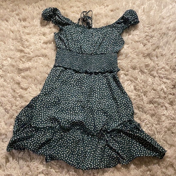 Forest Green mini dress - Picture 2 of 2